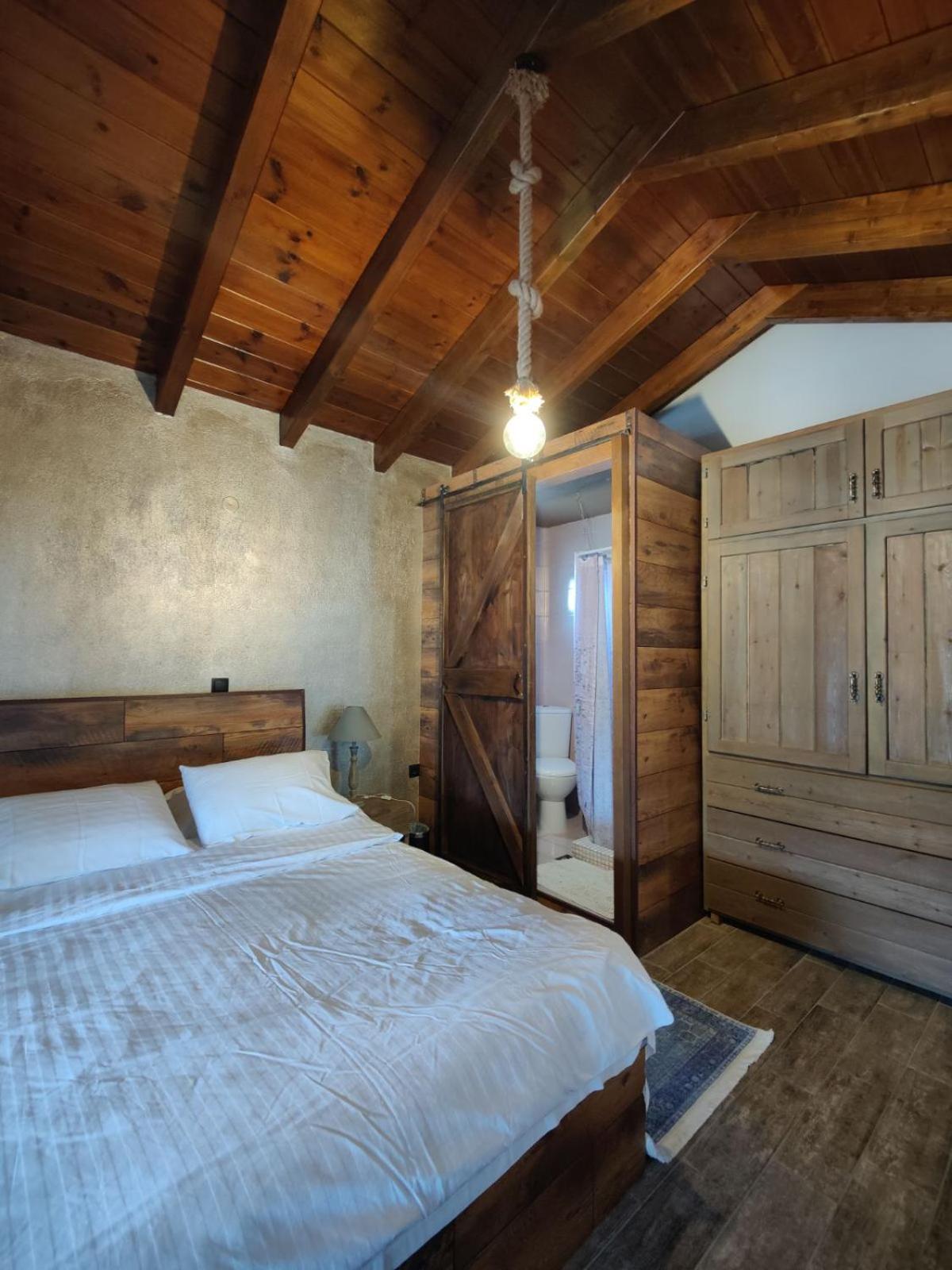 Vintage Lux Homes Vrasná Dış mekan fotoğraf