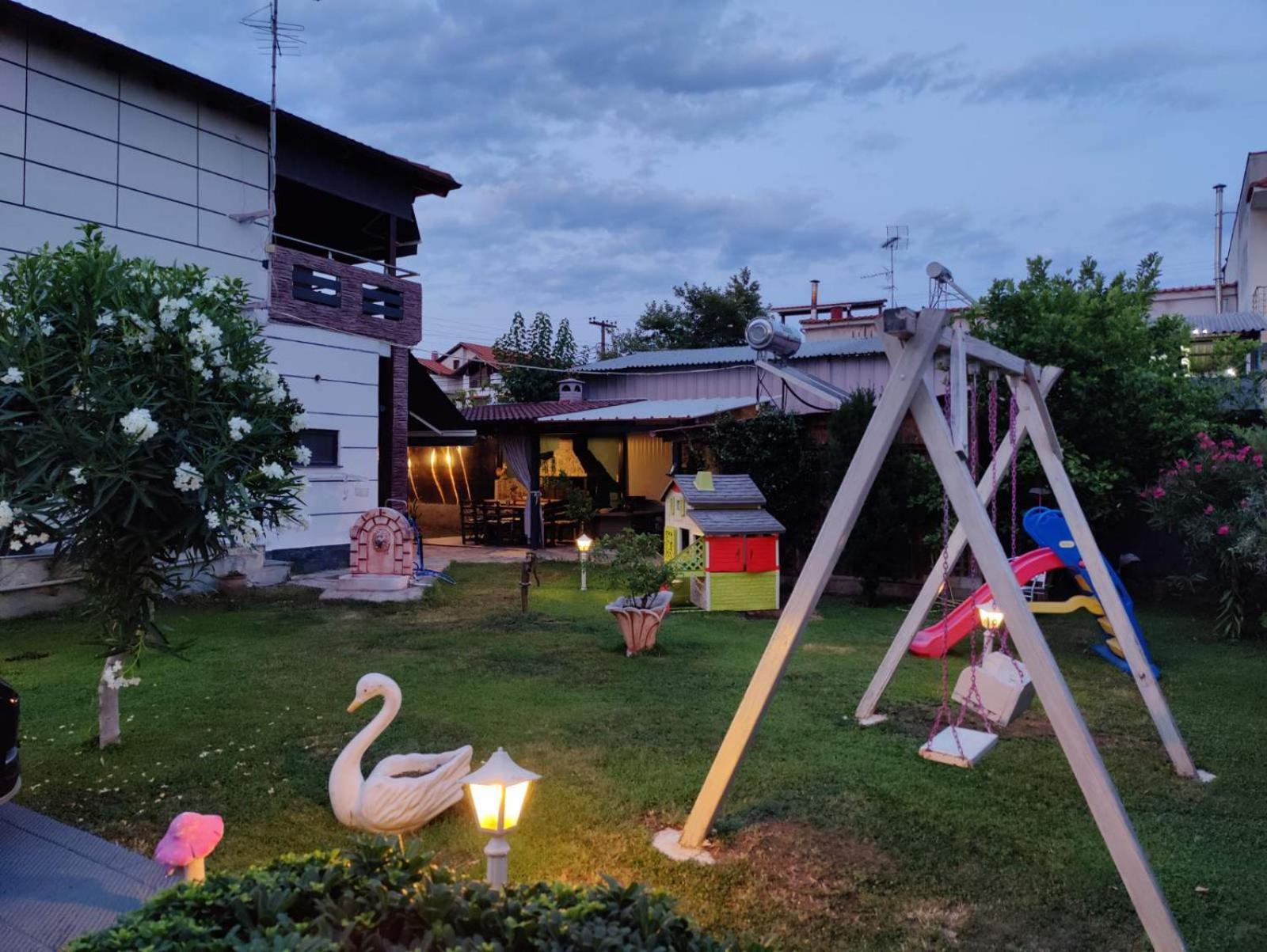 Vintage Lux Homes Vrasná Dış mekan fotoğraf